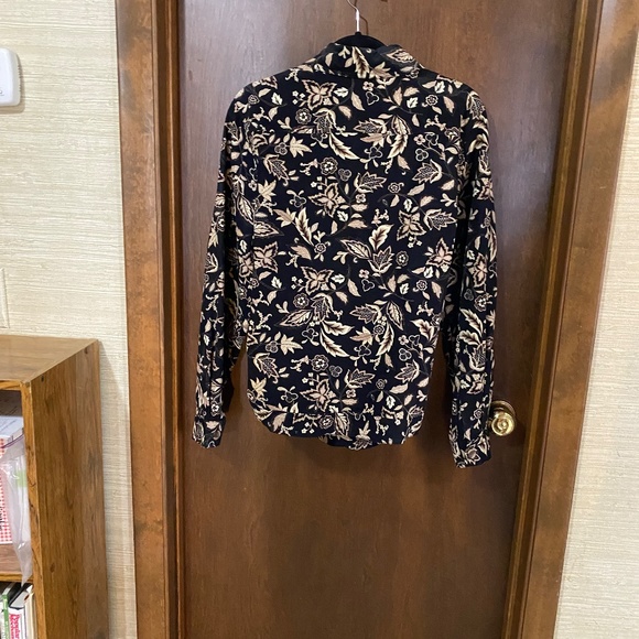 Appleseed's Floral and Leaf Pattern, Black/Tan Collared Jacket - Picture 3 of 5